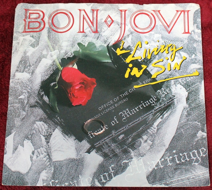 BON JOVI - Living in Sin - Love is War + Picture Sleeve