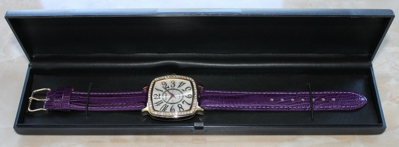 Gossip Pillow-shaped Crystal Bezel, Large Arabic Numbers, Violet Leather Strap Watch GSP662D