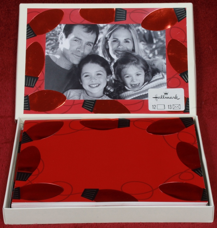 Insert your 4x6 photo on the card face - HALLMARK - Red Embossed Christmas Lights Photo Insert Boxed 12 Cards and 13 Envelopes PX3112 NEW