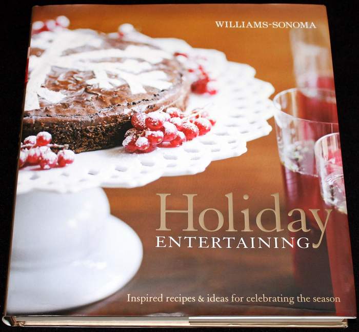 Williams-Sonoma Holiday Entertaining [Hardcover]
