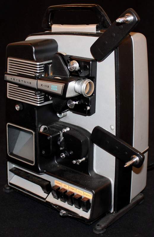 Keystone K-112Z 8mm Movie Projector with Remote, Manual and 4 Take-Up Reels.  All the bulbs are working!