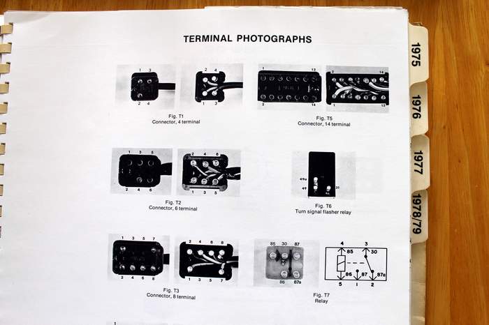 Mercedes-Benz Electrical Troubleshooting Service Manual for Passenger Cars 1975-1979 - tabbed sections