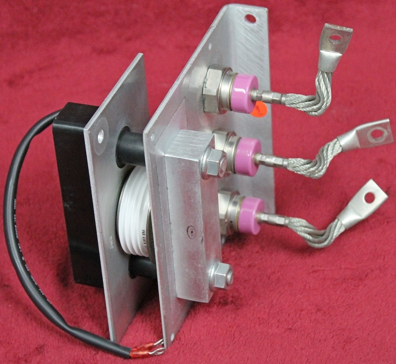 Powerex Corp. 3 Silicon Power Rectifiers N3296R, 1 Thyristor C387N-PRX and a VE2500-235 Methode SRC Clamp Mounted in an aluminum frame