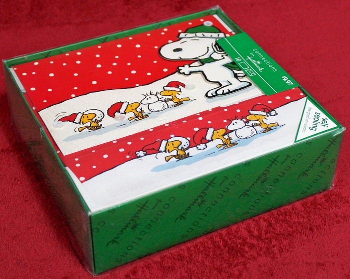 18 Peanuts Snoopy Connections Hallmark Christmas Cards and Matching Self-Sealing Envelopes PXX162R