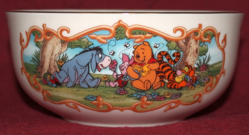 LENOX Animated Classics Bowl - Winnie The Pooh - Copyright Disney 2000 - Fine Ivory China