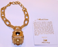 Melania Trump Goldtone Vintage Design Faux Black Onyx Charm Bracelet Brand New in Melania Gift Box